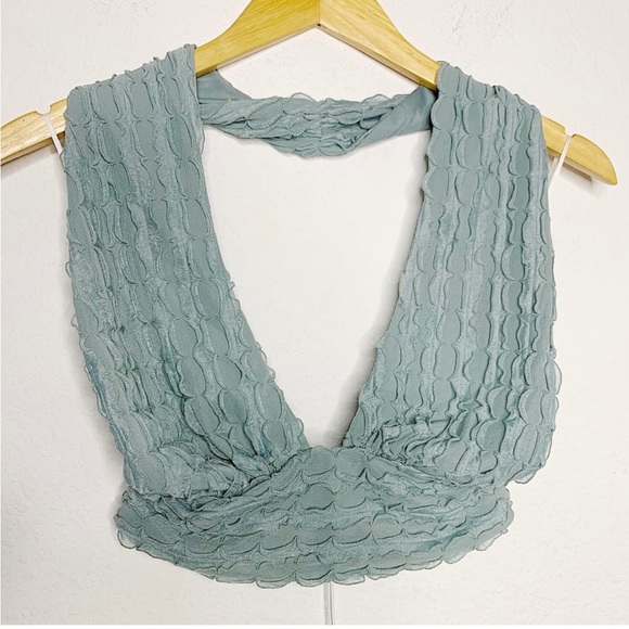 Blue Princess Polly Halter Crop Top - NWT - Picture 4 of 8